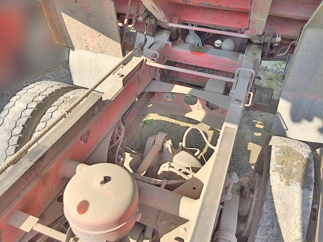 三菱ふそうスーパーグレートダンプ大型（10t）[写真26]