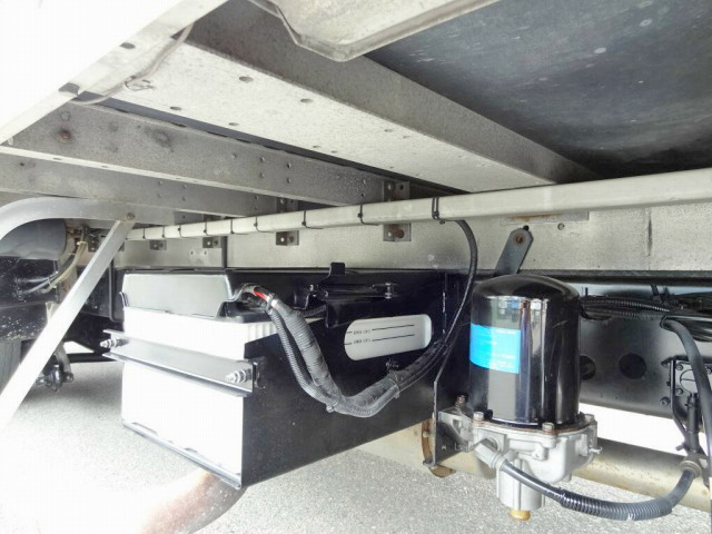 日野レンジャーアルミウイング中型（4t）[写真19]