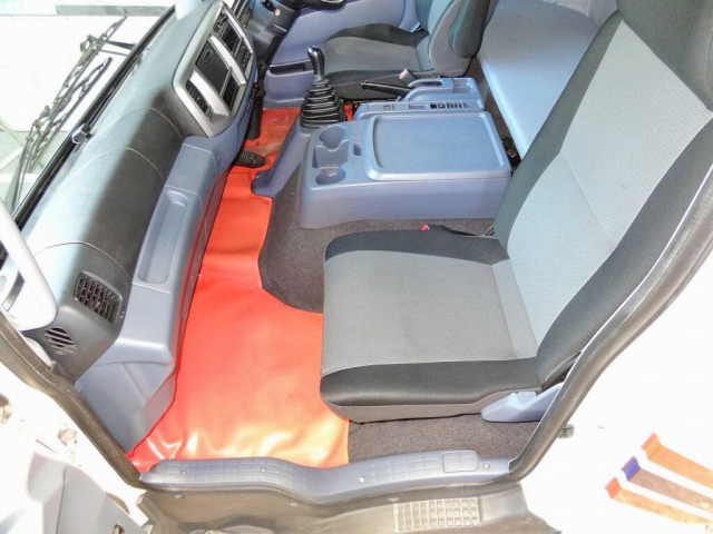 日野レンジャーアルミウイング中型（4t）[写真34]