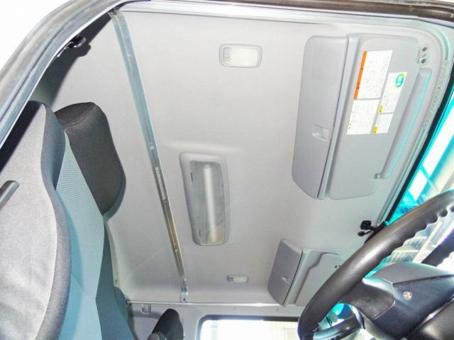 日野レンジャーアルミウイング中型（4t）[写真38]