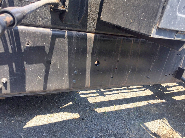 いすゞギガ深ダンプ（土砂禁ダンプ）大型（10t）[写真18]