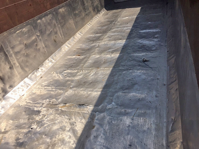 いすゞギガ深ダンプ（土砂禁ダンプ）大型（10t）[写真08]