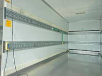 三菱ふそうキャンター保冷バン小型（2t・3t）[写真10]