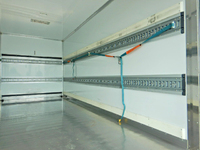 三菱ふそうキャンター保冷バン小型（2t・3t）[写真11]