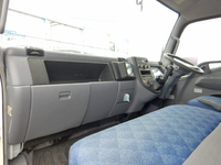 三菱ふそうキャンター保冷バン小型（2t・3t）[写真19]