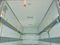 三菱ふそうキャンター保冷バン小型（2t・3t）[写真08]