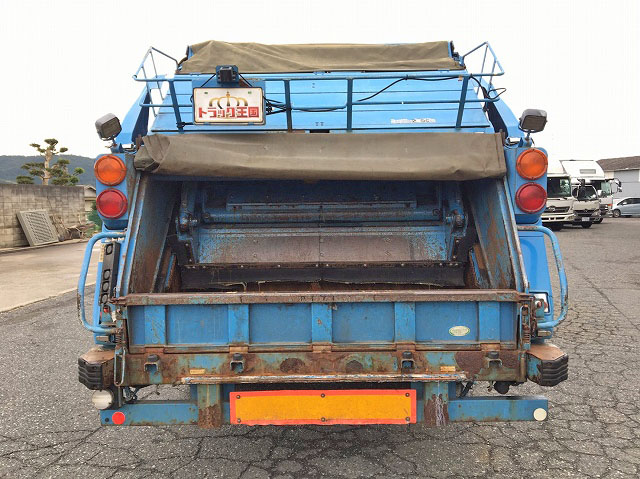 いすゞエルフパッカー車（塵芥車）小型（2t・3t）[写真10]