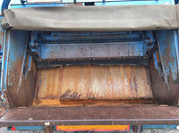 いすゞエルフパッカー車（塵芥車）小型（2t・3t）[写真11]