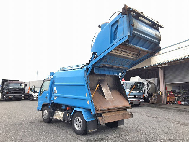いすゞエルフパッカー車（塵芥車）小型（2t・3t）[写真04]