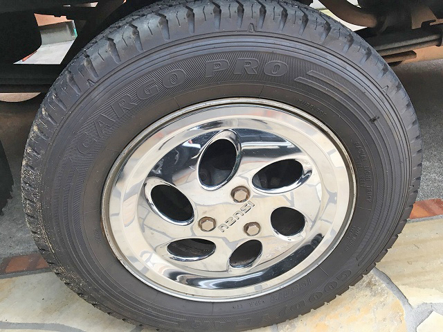 いすゞエルフダブルキャブ（Wキャブ）小型（2t・3t）[写真14]