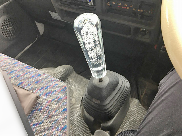 いすゞエルフダブルキャブ（Wキャブ）小型（2t・3t）[写真20]