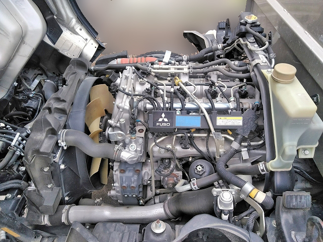 三菱ふそうキャンターダンプ小型（2t・3t）[写真10]