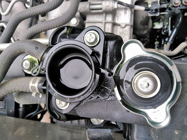 三菱ふそうキャンターダンプ小型（2t・3t）[写真12]