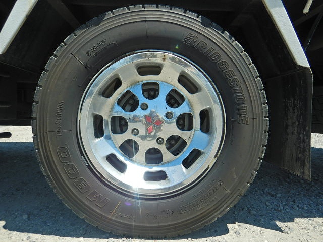 三菱ふそうファイター平ボディ増トン（6t・8t）[写真10]