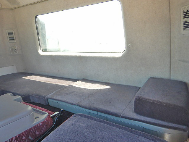 三菱ふそうファイター平ボディ増トン（6t・8t）[写真19]