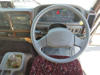 三菱ふそうファイター平ボディ増トン（6t・8t）[写真08]