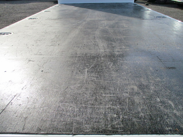 三菱ふそうキャンター幌ウイング小型（2t・3t）[写真14]