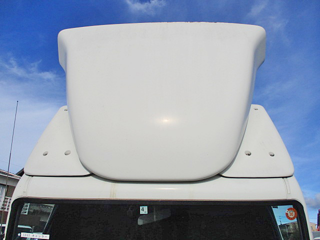 三菱ふそうキャンター幌ウイング小型（2t・3t）[写真20]