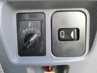 三菱ふそうキャンター幌ウイング小型（2t・3t）[写真27]