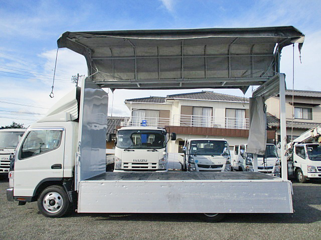 三菱ふそうキャンター幌ウイング小型（2t・3t）[写真07]