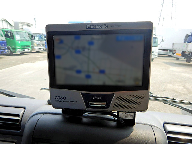 三菱ふそうキャンターアルミウイング小型（2t・3t）[写真25]