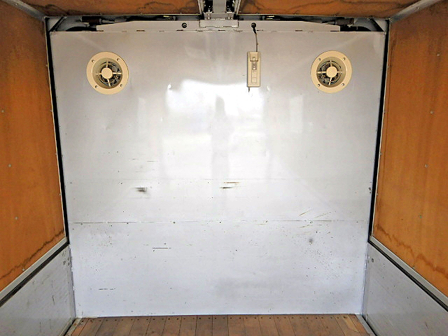 三菱ふそうキャンターアルミウイング小型（2t・3t）[写真09]