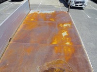 三菱ふそうキャンターアルミブロック小型（2t・3t）[写真10]