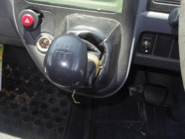 三菱ふそうキャンターアルミブロック小型（2t・3t）[写真06]