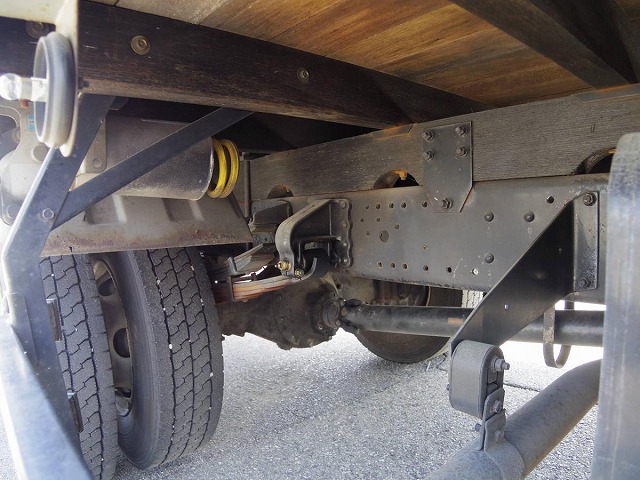 三菱ふそうキャンターアルミブロック小型（2t・3t）[写真08]