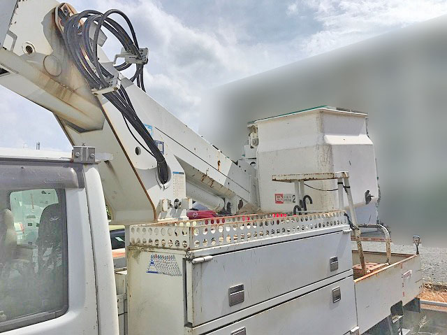 いすゞエルフ高所作業車小型（2t・3t）[写真12]