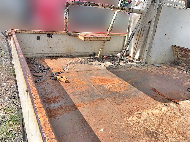 いすゞエルフ高所作業車小型（2t・3t）[写真15]