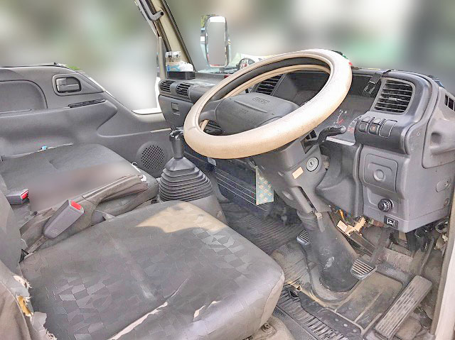 いすゞエルフ高所作業車小型（2t・3t）[写真24]