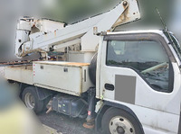 いすゞエルフ高所作業車小型（2t・3t）[写真04]