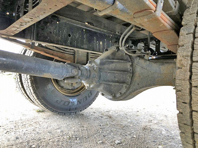 いすゞフォワードユニック4段中型（4t）[写真25]