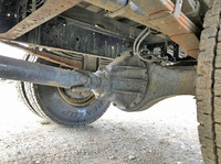 いすゞフォワードユニック4段中型（4t）[写真25]