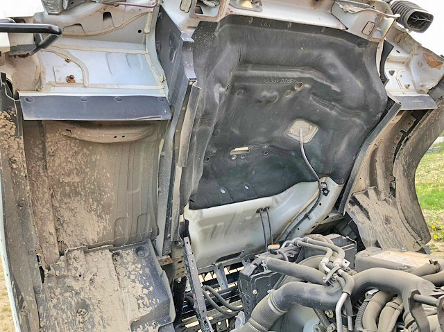 いすゞフォワードユニック4段中型（4t）[写真28]