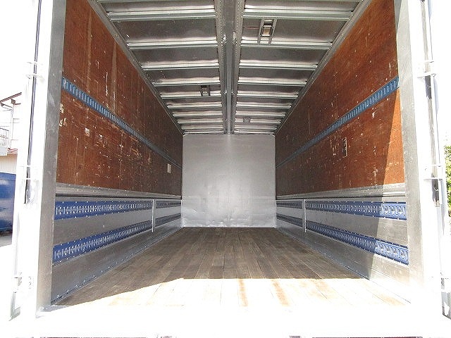 日野レンジャーアルミウイング中型（4t）[写真14]