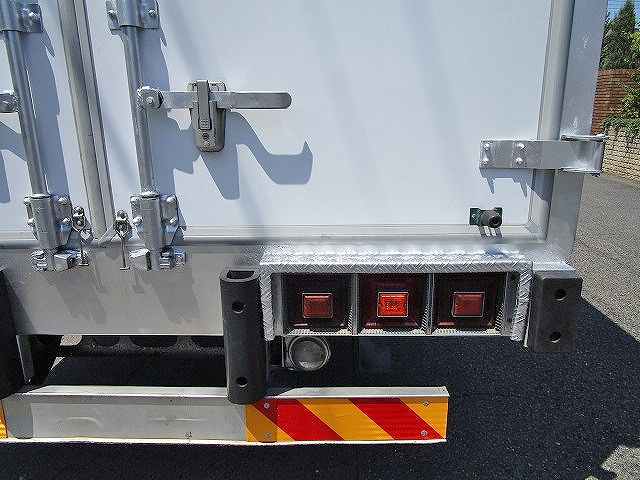 日野レンジャーアルミウイング中型（4t）[写真33]