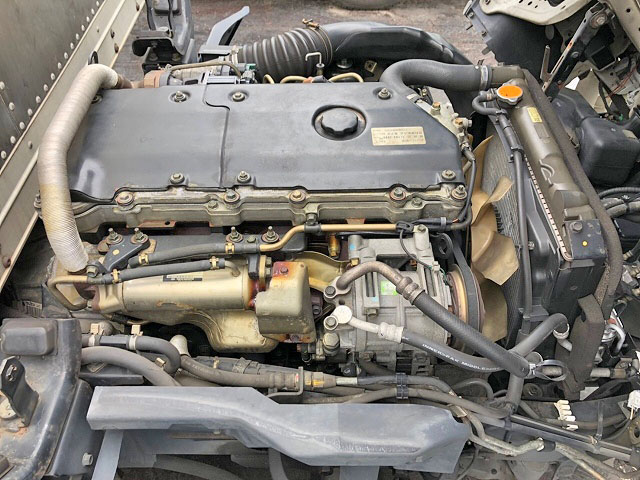 いすゞエルフアルミバン小型（2t・3t）[写真24]