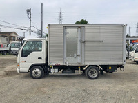 いすゞエルフアルミバン小型（2t・3t）[写真05]