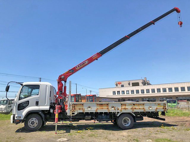 いすゞフォワードユニック4段中型（4t）[写真05]