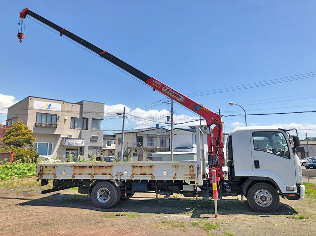 いすゞフォワードユニック4段中型（4t）[写真06]