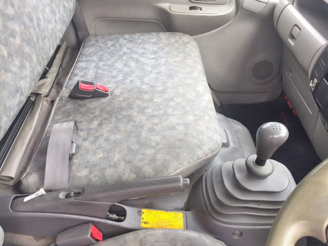 日野デュトロパッカー車（塵芥車）小型（2t・3t）[写真34]