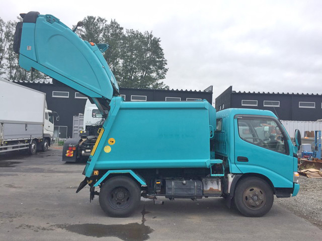 日野デュトロパッカー車（塵芥車）小型（2t・3t）[写真08]