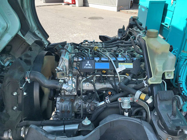 三菱ふそうキャンターパッカー車（塵芥車）小型（2t・3t）[写真26]