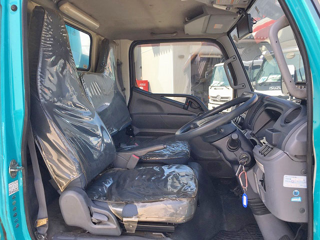 三菱ふそうキャンターパッカー車（塵芥車）小型（2t・3t）[写真30]