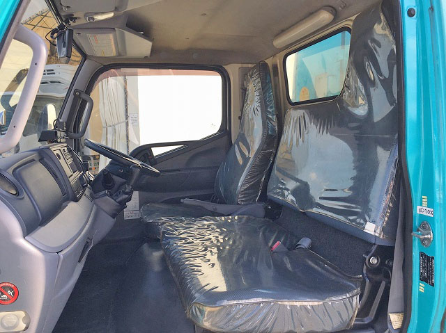 三菱ふそうキャンターパッカー車（塵芥車）小型（2t・3t）[写真32]