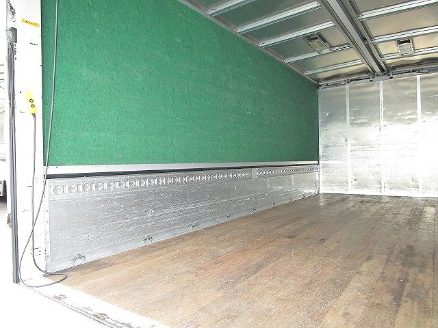 いすゞフォワードアルミウイング中型（4t）[写真15]