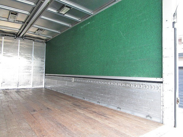 いすゞフォワードアルミウイング中型（4t）[写真16]