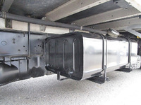 いすゞフォワードアルミウイング中型（4t）[写真24]